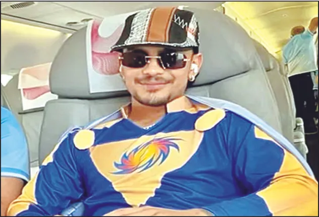 ସିଲି ପଏଣ୍ଟ୍‌: ସୁପରମ୍ୟାନ୍ ସୁଟ୍‌ରେ ଈଶାନ