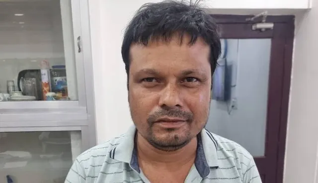 ୨୨ ଜଣଙ୍କୁ ବ୍ୟାଙ୍କରେ ଚାକିରି, ଜଣକୁ ଡିଲରସିପ୍‌ କରାଇଦେବାକୁ କହି ୨ କୋଟି ଠକି ଧରାପଡ଼ିଲେ ଯୁବକ