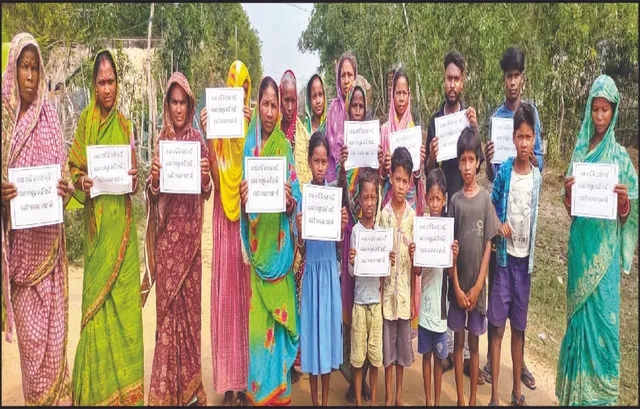 ଗାଁକୁ ନେତା ମନା: ଘରେ ଘରେ ଲାଗିଲା ପୋଷ୍ଟର