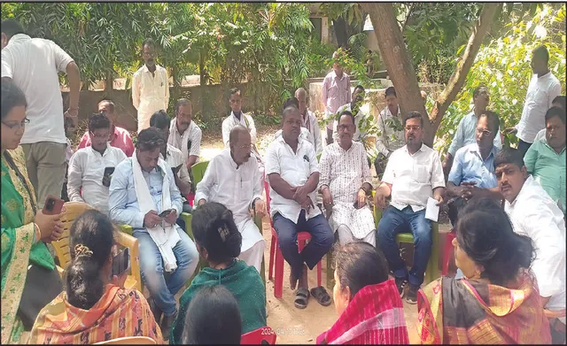 ରଘୁନନ୍ଦନଙ୍କ ଘରେ ବୈଠକ, ନବୀନ ନିବାସରେ ଟିକେଟ ଦାବି