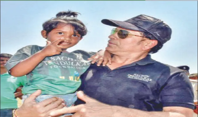 ସିଲି ପଏଣ୍ଟ୍‌: କନ୍ୟା ସନ୍ତାନଙ୍କୁ ଫୁଟ୍‌ବଲ୍‌ ଖେଳାଇବାକୁ ସଚିନଙ୍କ ଆହ୍ବାନ