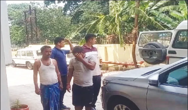 କ୍ରାଇମବ୍ରାଞ୍ଚ କବ୍‌ଜାରେ ମୁର୍ଶିଦାବାଦର ମୋଷ୍ଟ ଵାଣ୍ଟେଡ ନିଶା ମାଫିଆ: କୋଟିଏରୁ ଊର୍ଦ୍ଧ୍ବ ଟଙ୍କାର ବ୍ରାଉନସୁଗାର ଜବତ