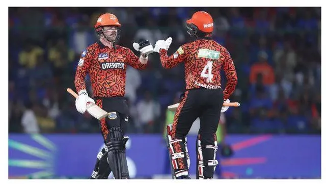 ଡିସି ବନାମ ଏସଆରଏଚ: ଟ୍ରାଭିସ୍ ହେଡ୍-ଅଭିଷେକ ଶର୍ମାଙ୍କର ଧୂଆଁଧାର ବ୍ୟାଟିଂ, ଇତିହାସ ରଚିଲା ହାଇଦ୍ରାବାଦ୍