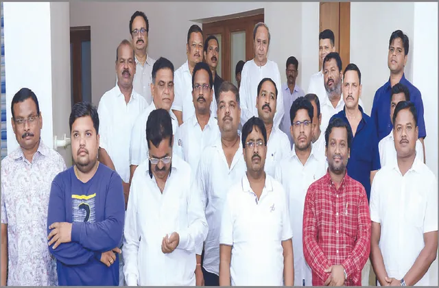 ଆସିକା ବିଧାନସଭା ନିର୍ବାଚନମଣ୍ଡଳୀ: ଗୋଷ୍ଠୀକନ୍ଦଳରେ ଯବନିକା