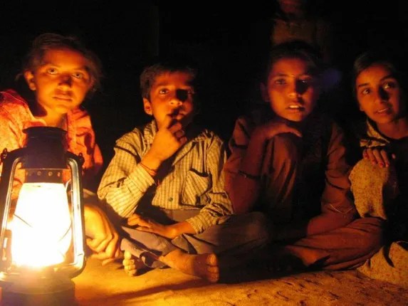 ରେଙ୍ଗାଲି ନିର୍ବାଚନ ମଣ୍ଡଳୀର ବିଭିନ୍ନ ଗାଁରେ ୩ ଦିନ ହେଲା ନାହିଁ ବିଦ୍ୟୁତ୍