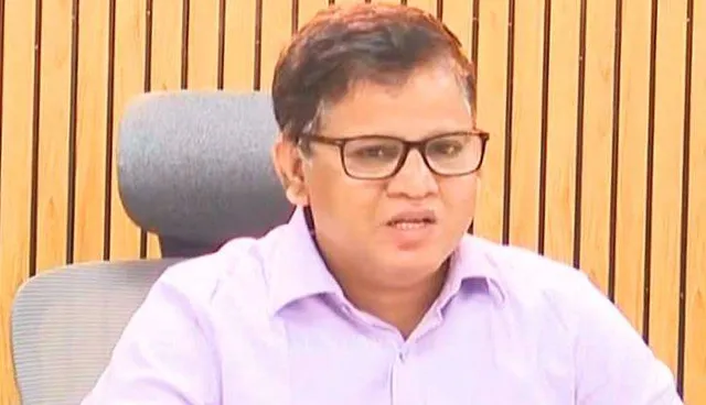 ତୃତୀୟ ପର୍ଯ୍ୟାୟ ନିର୍ବାଚନ ପ୍ରସ୍ତୁତି ନେଇ ରାଜ୍ୟ ମୁଖ୍ୟ ନିର୍ବାଚନ ଅଧିକାରୀଙ୍କ ସାମ୍ବାଦିକ ସମ୍ମିଳନୀ: ମତଦାନ ପାଇଁ କଡା ସୁରକ୍ଷା 