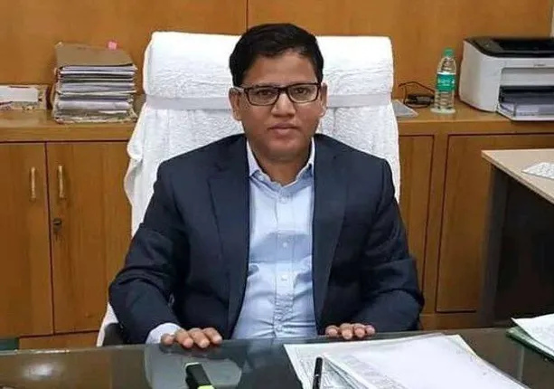 ଚତୁର୍ଥ ପର୍ଯ୍ୟାୟ ନିର୍ବାଚନ: ସାମ୍ବାଦିକ ସମ୍ମିଳନୀରେ ସୂଚନାଦେଲେ ରାଜ୍ୟ ମୁଖ୍ୟ ନିର୍ବାଚନ ଅଧିକାରୀ