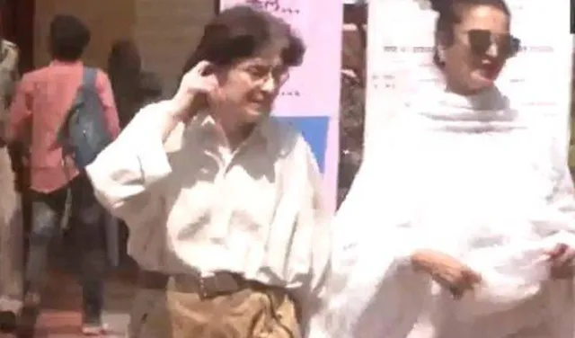 ମୁମ୍ବାଇରେ ମନ୍ଥର ଗତିରେ ମତଦାନକୁ ନେଇ ନିର୍ବାଚନ କମିଶନଙ୍କ ନିକଟରେ ଅଭିଯୋଗ କଲେ ଫଡନାଭିସ