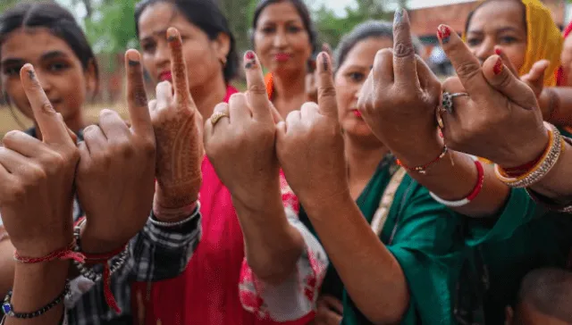 ଓଡ଼ିଶାରେ ଅପରାହ୍ନ ୧ଟା ସୁଦ୍ଧା ୩୫.୩୧ ପ୍ରତିଶତ ମତଦାନ, ଝାରସୁଗୁଡାରେ ସର୍ବାଧିକ ୪୦.୮୨ ପ୍ରତିଶତ