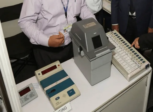 ରାୟବରେଲିରେ ୨୦ରୁ ଅଧିକ ଇଭିଏମ୍ ମେସିନ୍ ଅଚଳ