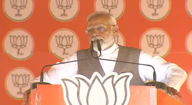 ଦିଲ୍ଲୀରେ ଝାଡୁ ଧରି ବୁଲୁଛନ୍ତି, ପଞ୍ଜାବରେ କହୁଛନ୍ତି ଚୋର: ମୋଦୀ