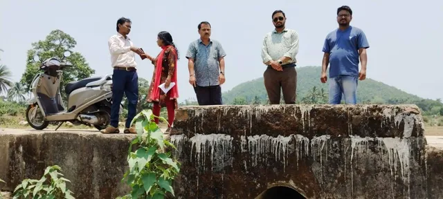 ଖବର ପ୍ରକାଶ ପରେ ରାସ୍ତା ଏବଂ କଲଭର୍ଟ ନିର୍ମାଣ ପାଇଁ ତତ୍ପରତା ଦେଖାଇଲା ପ୍ରଶାସନ