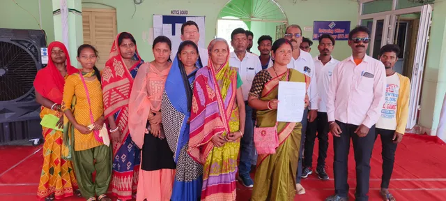 ବିଦ୍ୟୁତ୍‌ ସଂଯୋଗ ନକରିବାରୁ ଭୋଟ୍ ବର୍ଜନ ଚେତାବନୀ