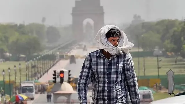 ଦିଲ୍ଲୀର ତାପମାତ୍ରା ୫୨.୩ ଡିଗ୍ରି ହେବା ସମ୍ଭବ ନୁହେଁ; ଯାଞ୍ଚ୍‌ ନିର୍ଦ୍ଦେଶ ଦେଲେ ବିଭାଗୀୟ ମନ୍ତ୍ରୀ