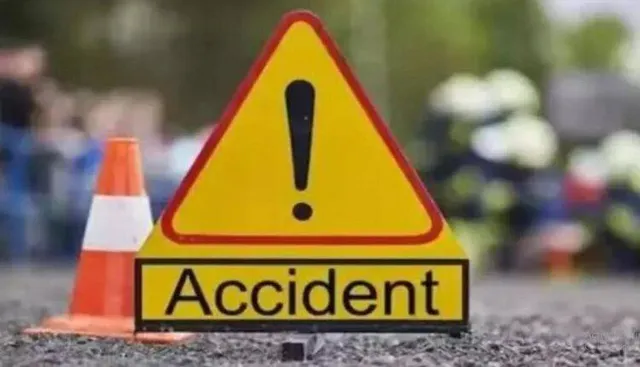 ଝିଅ ଘରୁ ସାବିତ୍ରୀ ଭାର ଦେଇ ଫେରୁଥିବା ବେଳେ ଦୁର୍ଘଟଣାରେ ବାପା ମୃତ