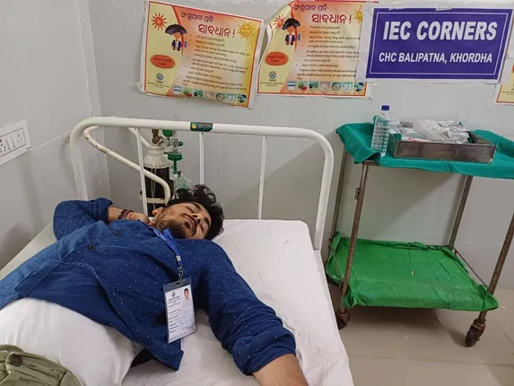 ଅଂଶୁଘାତର ଶିକାର ହେଲେ ପୋଲିଙ୍ଗ କର୍ମଚାରୀ