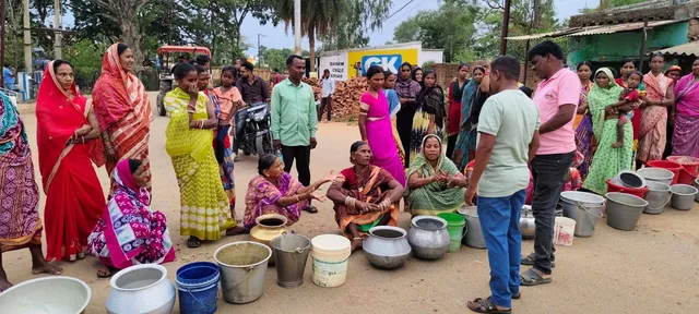 ପାଣି ପାଇଁ ଘଣ୍ଟାଏ ରାସ୍ତାରୋକ