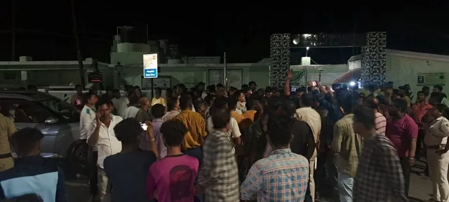 ପୋଷ୍ଟର ମରାକୁ କେନ୍ଦ୍ର କରି ଗୋଷ୍ଠୀ ସଂଘର୍ଷ: ୪ ଗୁରୁତରଙ୍କୁ ବ୍ରହ୍ମପୁର ବଡ଼ ମେଡିକାଲ ସ୍ଥାନାନ୍ତର