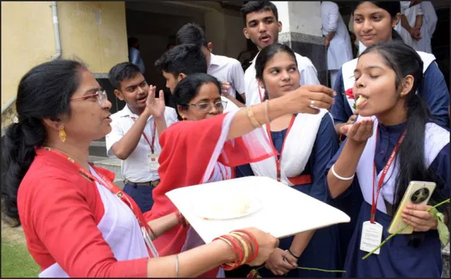 କାହିଁକି ତଥ୍ୟ ଲୁଚାଇଲା ବୋର୍ଡ? ୭୫% କମିଛି ଏ-୧ ଗ୍ରେଡ୍ ପାସ୍‌ ସଂଖ୍ୟା