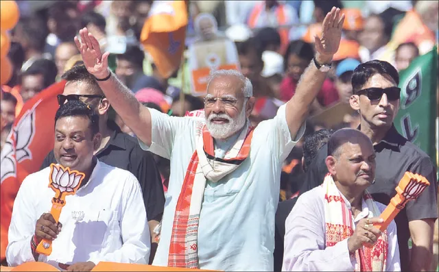 ମୁଖ୍ୟମନ୍ତ୍ରୀଙ୍କୁ ‌ଘେରି ରହିଛନ୍ତି ଭ୍ରଷ୍ଟାଚାରୀ: ଅନୁଗୁଳ‌ ଓ କଟକରେ ରାଜ୍ୟ ସରକାରଙ୍କ ଉପରେ ବର୍ଷିଲେ ମୋଦୀ