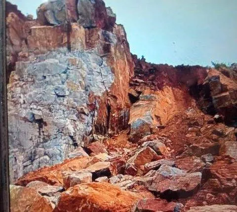 ଡଙ୍କାରୀ କଳାପଥର ପାହାଡ଼ ଦୁର୍ଘଟଣା: ଉଦ୍ଧାର କାର୍ଯ୍ୟ ଶେଷ, ୩ ଶ୍ରମିକଙ୍କ ମୃତଦେହ ଚିହ୍ନଟ