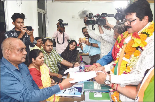 ପ୍ରାର୍ଥିପତ୍ର ଦାଖଲ କଲେ ସନ୍ତୋଷ