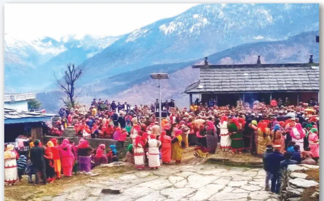 ଯେଉଁ ଗାଁରେ ପାଞ୍ଚଦିନ ବିନା ବସ୍ତ୍ରରେ ରୁହନ୍ତି ମହିଳା