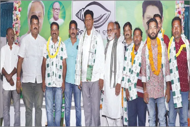 ‘ସମ୍ବଲପୁର ଏକନମ୍ବର ସଂସଦୀୟ କ୍ଷେତ୍ର ପାଲଟିବ’: ରେଙ୍ଗାଲିରେ ବିଜେଡିର ମିଶ୍ରଣ ପର୍ବ