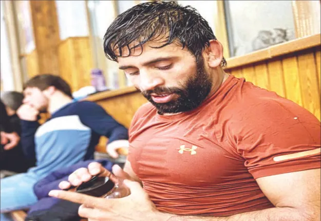 ନମୁନା ନଦେବା ମହଙ୍ଗା ସାବ୍ୟସ୍ତ: ବଜରଙ୍ଗ ନିଲମ୍ବିତ