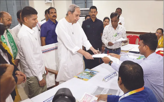 ହିଞ୍ଜିଳିରୁ ନବୀନଙ୍କ ପ୍ରାର୍ଥିପତ୍ର ଦାଖଲ: ମା’ ତାରାତାରିଣୀଙ୍କ ଆଶୀର୍ବାଦ ନେଲେ