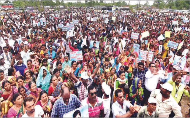 ଘସିପୁରା ଦେଖିଲା ପରିବର୍ତ୍ତନ ଶୋଭାଯାତ୍ରା: ୨୦ ହଜାର ସମର୍ଥକଙ୍କ ଗହଣରେ ଯାଇ ସୌମ୍ୟରଞ୍ଜନଙ୍କ ପ୍ରାର୍ଥିପତ୍ର ଦାଖଲ