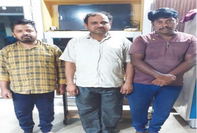 ରାଜଧାନୀରେ ନକଲି ଏନ୍‌ସିଇଆର୍‌ଟି ପାଠ୍ୟପୁସ୍ତକ ମାମଲା: ଶୁଭମ୍‌ ବୁକ୍‌ ଷ୍ଟୋର୍‌ ମାଲିକ ମୁଖ୍ୟ କାର୍ପଟଦାର୍‌