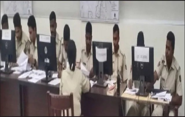 କଣ୍ଟ୍ରୋଲ୍‌ରୁମ୍‌ରୁ ବୁଥ୍‌ ଉପରେ ପୁଲିସ ନଜର: ନିୟନ୍ତ୍ରଣରେ ଥିଲା ୫୧ ମୋବାଇଲ୍‌ ପାର୍ଟି