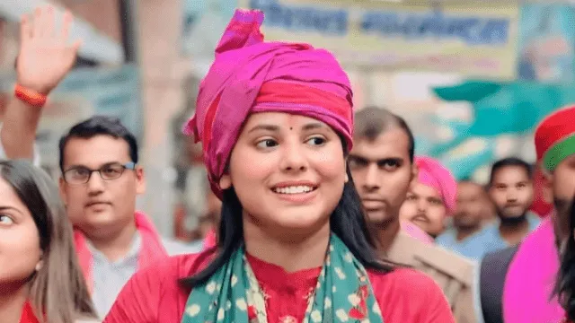 କନିଷ୍ଠ ଏସପି ସାଂସଦ ପ୍ରିୟା ସରୋଜ ତାଙ୍କ ପିତାଙ୍କ ସହ ନାଚୁଥିବା ଭିଡିଓ ଭାଇରାଲ