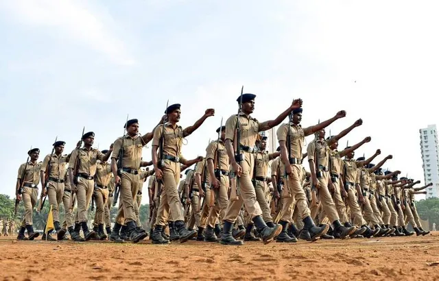 ୧୭,୪୭୧ ପଦବୀ ପାଇଁ ମହାରାଷ୍ଟ୍ର ପୁଲିସକୁ ମିଳିଲା ୧୭.୭୬ ଲକ୍ଷ ଆବେଦନ