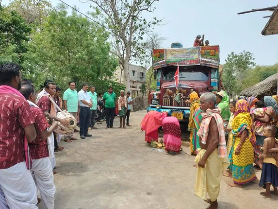 ପୁରୁଣାକଟକରୁ ପୁରୀ ଗଲା ରଥକାଠ