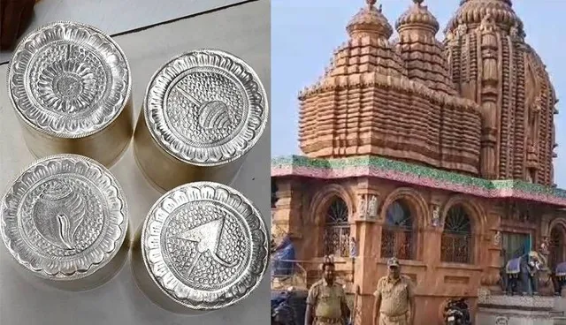 ପ୍ରଭୁ ଜଗନ୍ନାଥ-ବଳଭଦ୍ରଙ୍କୁ ରୁପାର କରପଲ୍ଲବ ପ୍ରଦାନ କଲେ ଭକ୍ତ