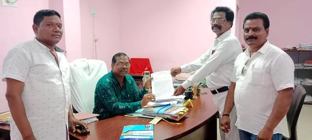 ବିମାନବନ୍ଦର ପାଚେରୀ ଭାଙ୍ଗିବା ଘଟଣା: ୧୫ ଦିନରେ କାର୍ଯ୍ୟାନୁଷ୍ଠାନ ନହେଲେ ଆନ୍ଦୋଳନ ଚେତାବନୀ