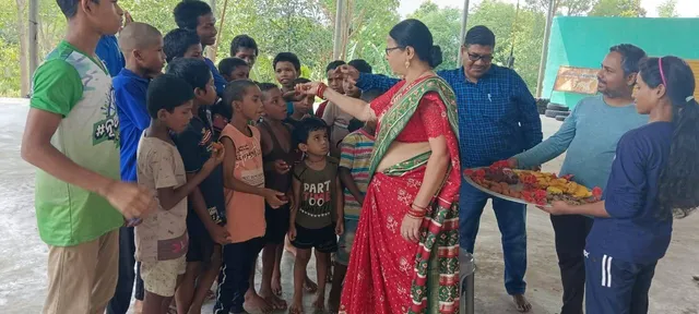 ଆଓମା ଗୁରୁକୁଳ ଅନ୍ତେବାସୀ ନିଆରା ଢଙ୍ଗରେ ପାଳିଲେ ରଜ ଉତ୍ସବ