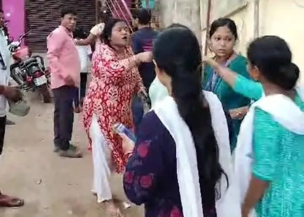 ଶିଶୁ ଶ୍ରମିକ ଉଦ୍ଧାର ବେଳେ କର୍ମଚାରୀଙ୍କୁ ମାଡ଼: ହୋଟେଲ ମାଲିକଙ୍କ ସମେତ ୩ ଅଟକ