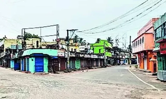 ୫ ଦିନ ପରେ ବି ହଟିନି କର୍ଫ୍ୟୁ: ତେଜିଲାଣି ଅସନ୍ତୋଷ, ଜିଲ୍ଲାପାଳଙ୍କୁ ଭେଟିଲେ ସାମାଜିକ ସଙ୍ଗଠନ