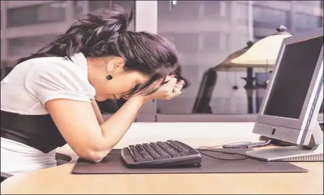 ୮୬% ଭାରତୀୟ କର୍ମଚାରୀ ଦୁଃଖୀ: ପ୍ରତିଦିନ ରାଗୁଛନ୍ତି, ମାନସିକ ଚାପ