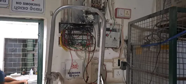 ଡାକ୍ତରଖାନାରେ ଅଗ୍ନିକାଣ୍ଡ: ବର୍ତ୍ତିଲେ ୪୦ରୁ ଅଧିକ ରୋଗୀ