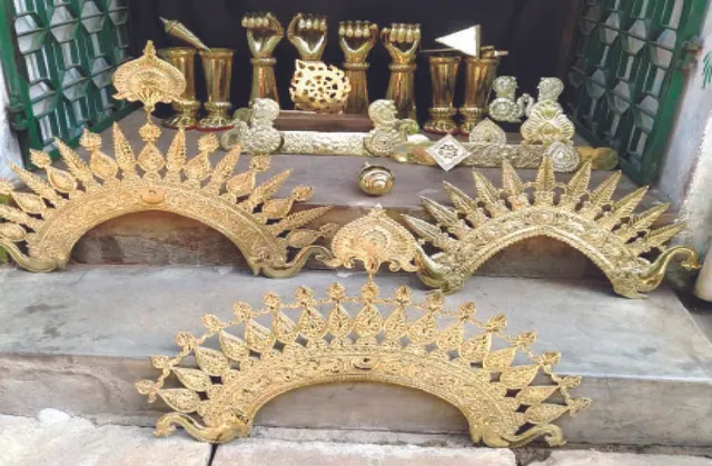 ଛତିଶଗଡ଼ ଜଗନ୍ନାଥ ମନ୍ଦିରରେ ଓଡ଼ିଆ କାରିଗରୀ: ପ୍ରଭୁଙ୍କ ପାଇଁ ଆଭୂଷଣ ପଠାଇଲେ କଣ୍ଟିଲୋର କାରିଗର