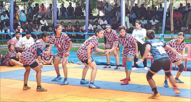 ଖଣ୍ଡିତର ସର୍ବଭାରତୀୟ କବାଡ଼ି: ରାଜ୍ୟ ବାହାର ଦଳର ଦମ୍‌ଦାର ପ୍ରଦର୍ଶନ