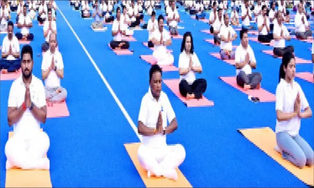 କଳିଙ୍ଗ ଷ୍ଟାଡିୟମ୍‌ରେ ଅନ୍ତର୍ଜାତୀୟ ଯୋଗ ଦିବସ: ନୂଆ ଓଡ଼ିଶା, ସୁସ୍ଥ ଓଡ଼ିଶା ଗଠନ ଦିଗରେ ଯୋଗର ଗୁରୁତ୍ୱପୂର୍ଣ୍ଣ ଭୂମିକା ରହିଛି: ମୁଖ୍ୟମନ୍ତ୍ରୀ