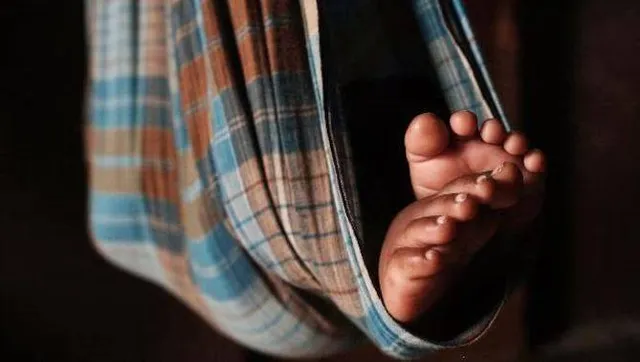 ଦିନକର କୁନିଛୁଆକୁ ଲକ୍ଷେ ଟଙ୍କାରେ ବିକ୍ରି କଲେ ମା’!