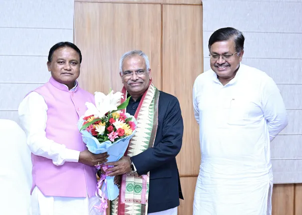 ମୁଖ୍ୟମନ୍ତ୍ରୀଙ୍କୁ ସୌଜନ୍ୟମୂଳକ ସାକ୍ଷାତ କଲେ ଆଡଭୋକେଟ୍ ଜେନେରାଲ