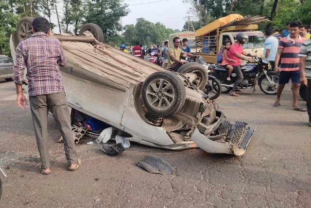 ରାଉରକେଲା ରିଂ ରୋଡ୍‌ରେ ଓଲଟିଲା କାର୍‌, ଯୁବତୀ ଗୁରୁତର