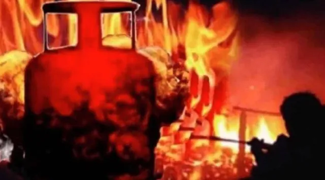 ଫ୍ୟାନ ସର୍ଟ ସର୍କିଟ୍ ଫାଟିଲା ଗ୍ୟାସ ସିଲିଣ୍ଡର: ପତିପତ୍ନୀଙ୍କ ସମେତ ୩ ଗୁରୁତର